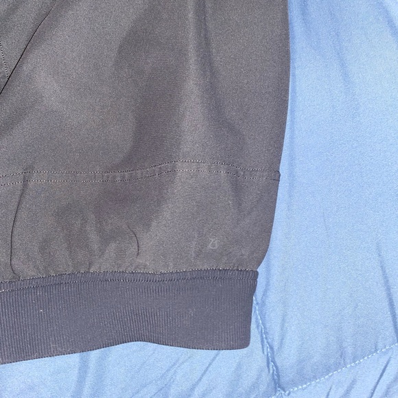 LULULEMON SHORTS MEDIUM - Picture 3 of 3